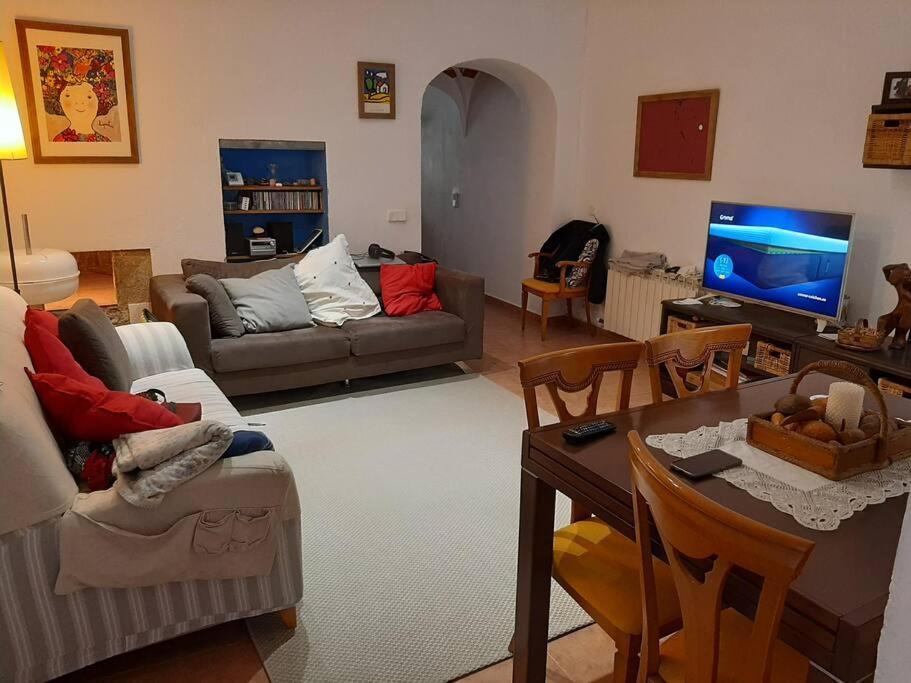 Preciosa Casa De 2 Pisos A 50 Metros De La Playa Canet De Mar Exterior foto